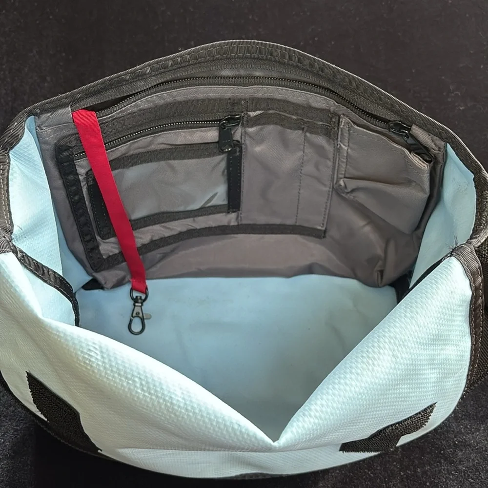 Timbuk2 Crossbody Bag - Picture 5 of 10
